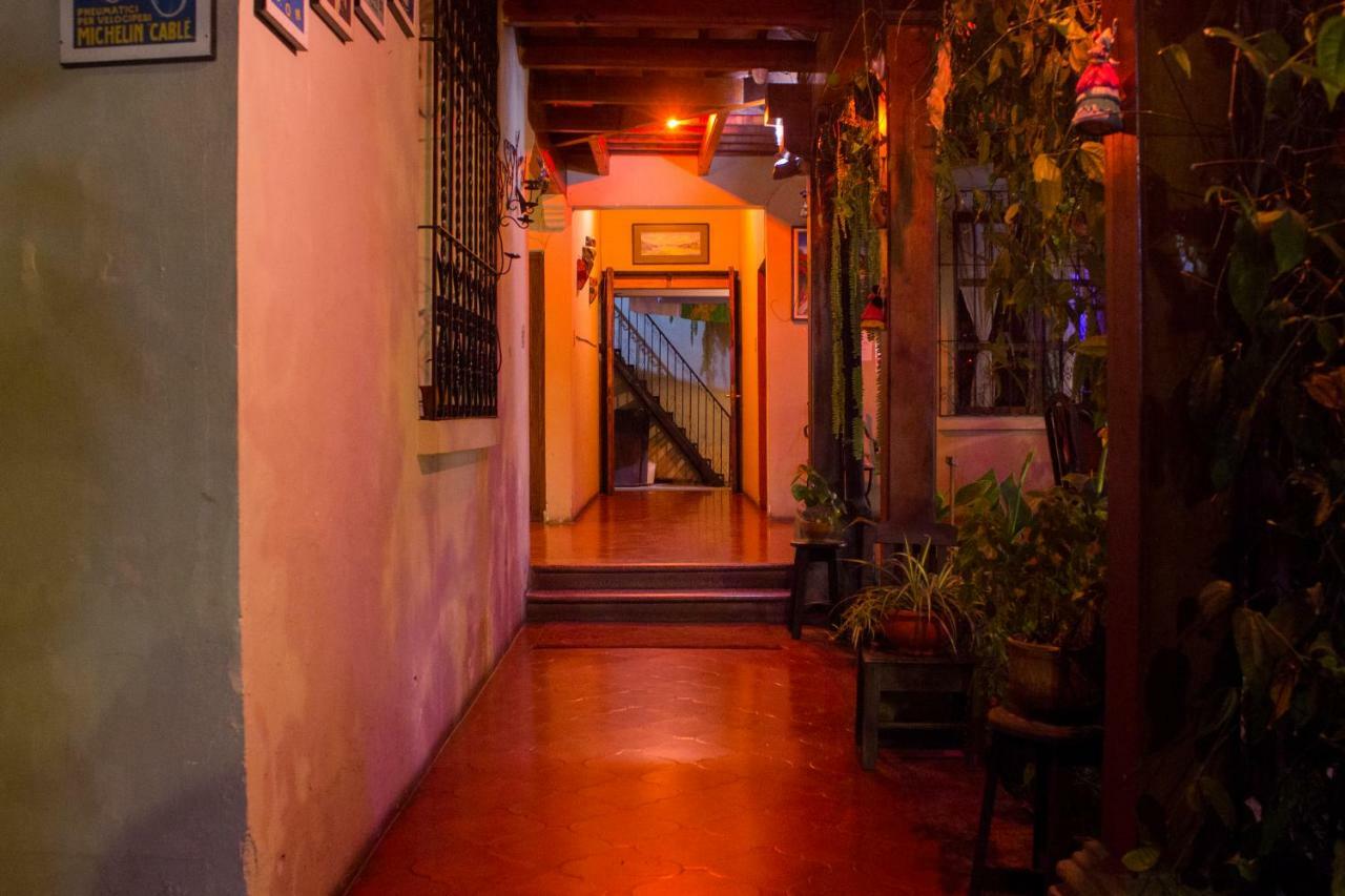 Dionisio Inn Antigua Esterno foto